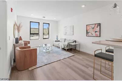 273 E Kinney St, Newark, NJ 07105 - Photo 1