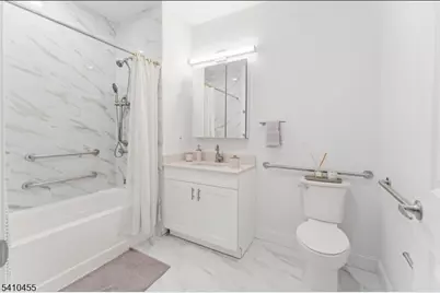 273 E Kinney St, Newark, NJ 07105 - Photo 2