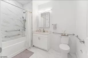 273 E Kinney St, Newark, NJ 07105 - Photo 2