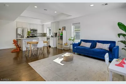 270 Main St #D, Millburn Twp., NJ 07041 - Photo 4