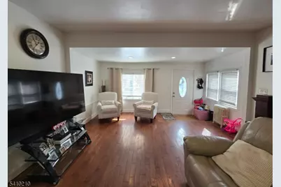 725 Schuyler Ave, Lyndhurst Township, NJ 07071 - Photo 6