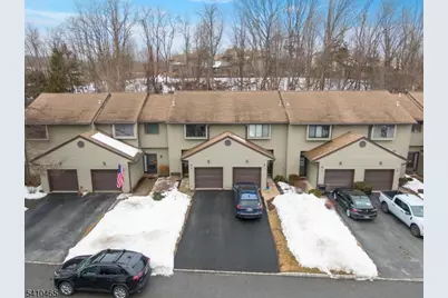 39 Oriole Ter, Hampton Township, NJ 07860 - Photo 1