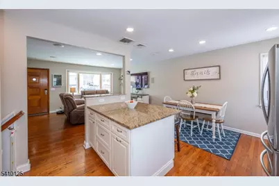 7 Carlson Pl, Parsippany, NJ 07034 - Photo 6