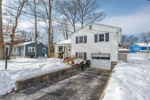 7 Carlson Pl, Parsippany, NJ 07034 - Photo 28