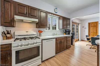 17 Johnson Avenue, West Caldwell, NJ 07006 - Photo 14