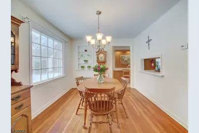 55 Watnong Dr, Morris Plains, NJ 07950 - Photo 6