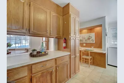 55 Watnong Dr, Morris Plains, NJ 07950 - Photo 12