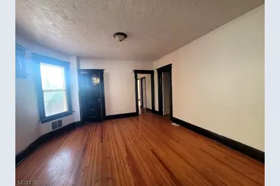 104 Dayton St, Newark, NJ 07114 - Photo 2