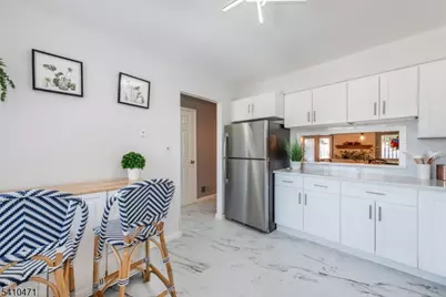 25 Chelsea Way, Bridgewater Twp., NJ 08807 - Photo 10