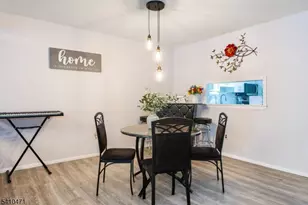 25 Chelsea Way, Bridgewater Twp., NJ 08807 - Photo 2