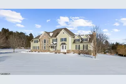 4 Steinbeck Ct, Alexandria Township, NJ 08848 - Photo 1