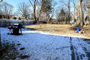 41 Pinetree Dr, Sayreville Boro, NJ 08859 - Photo 24