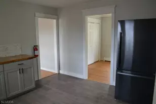 388 Rutherford Ave, Franklin, NJ 07416 - Photo 8