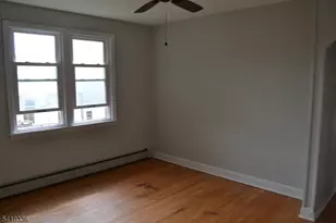 388 Rutherford Ave, Franklin, NJ 07416 - Photo 4