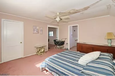 587 Thoreau Ter, Union Township, NJ 07083 - Photo 20