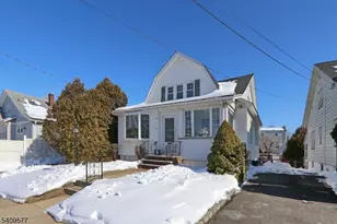 587 Thoreau Terrace, Union Township, NJ 07083 - Photo 2