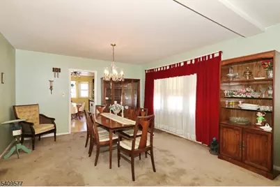 587 Thoreau Ter, Union Township, NJ 07083 - Photo 6