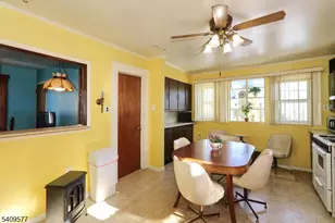 587 Thoreau Terrace, Union Township, NJ 07083 - Photo 10