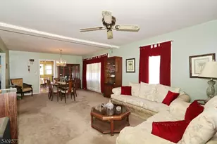 587 Thoreau Terrace, Union Township, NJ 07083 - Photo 4