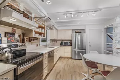 22 Arrowhead Rd, Morris Township, NJ 07960 - Photo 10