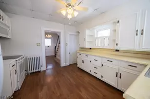 24 Townsend St, Newton, NJ 07860 - Photo 6