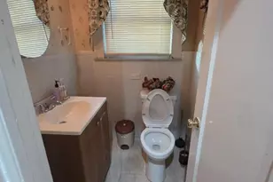 51 Rollinson St, West Orange Township, NJ 07052 - Photo 10