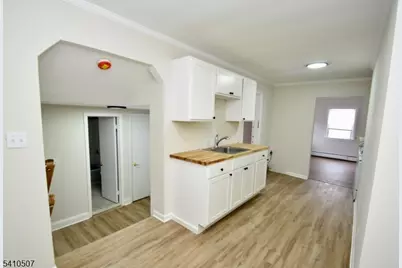 69 State Rt 23 #d, Franklin, NJ 07416 - Photo 4