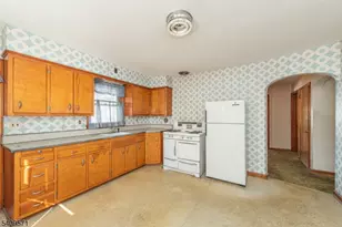 90 Dick St, Clifton, NJ 07013 - Photo 4