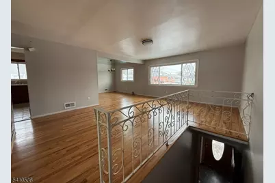 17 Daka Ct #2, Bloomfield, NJ 07003 - Photo 2