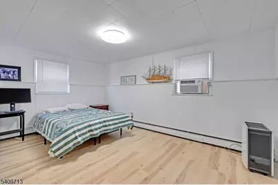 2037 Tampa Ter, Union Township, NJ 07083 - Photo 12