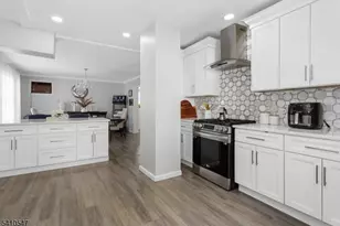 389 E 38th St, Paterson, NJ 07504 - Photo 10