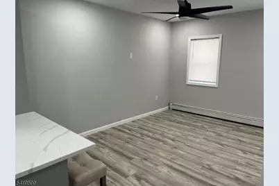 343 Thomas St, Phillipsburg, NJ 08865 - Photo 2