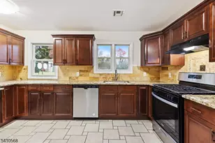 133 Cleveland Ave, Hasbrouck Heights, NJ 07604 - Photo 4