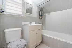 52 Oak Ave, Irvington, NJ 07111 - Photo 14