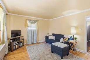 52 Oak Ave, Irvington, NJ 07111 - Photo 4