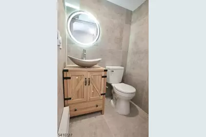 41 Arlington Ave, Jersey City, NJ 07305 - Photo 16