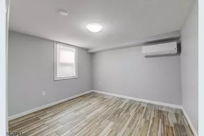 188 Pennington St, Newark, NJ 07105 - Photo 8