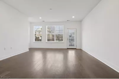 379 Main St, Little Falls Township, NJ 07424 - Photo 10