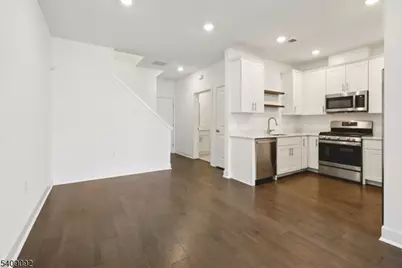 379 Main St, Little Falls Township, NJ 07424 - Photo 6