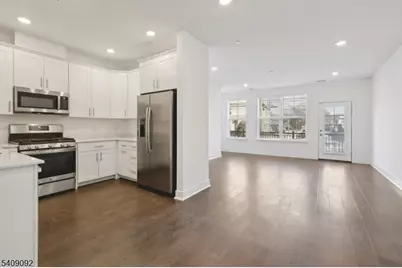 379 Main St, Little Falls Township, NJ 07424 - Photo 8