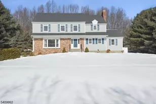 15 Fleming Ct, Washington Township, NJ 07853 - Photo 2