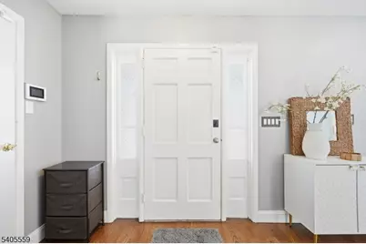 26 E Harrison Pl, Livingston, NJ 07039 - Photo 2