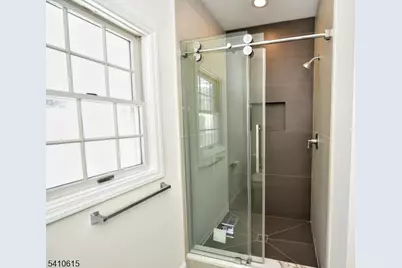 383 Lafayette Ave, Hawthorne, NJ 07506 - Photo 18