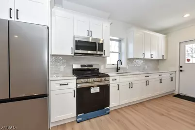 383 Lafayette Ave, Hawthorne, NJ 07506 - Photo 10