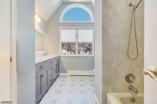 95 Hillside Ave, Livingston, NJ 07039 - Photo 8