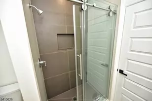 383 Lafayette Ave, Hawthorne, NJ 07506 - Photo 14