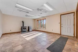 132 Mountain Rd, Pohatcong Township, NJ 08865 - Photo 18