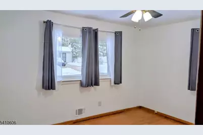 142 Hillcrest Ave, Franklin Township, NJ 08873 - Photo 10