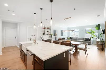 624 Monroe St #5B, Hoboken, NJ 07030 - Photo 1