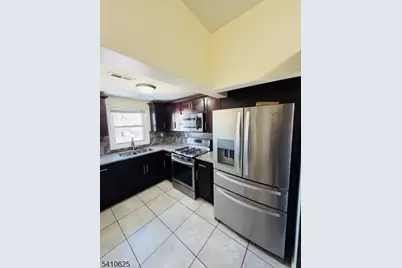 7 Kling St, West Orange Township, NJ 07052 - Photo 2